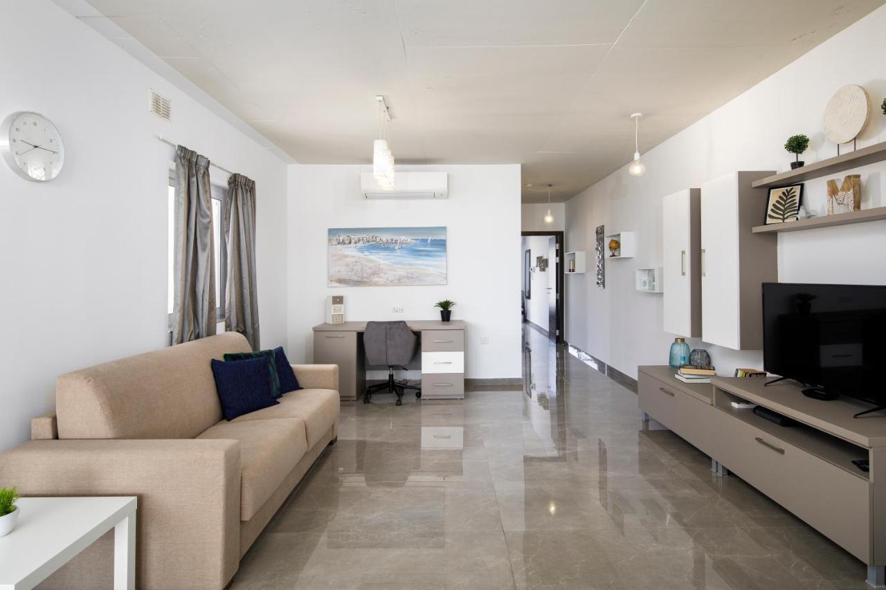 Hilltop Apartments - Stylish Comfort Living Close To The Sea, Bugibba St. Paul's Bay Exterior foto